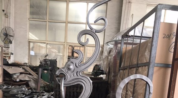 Premium Wrought Iron Rosettes Panel Manufacturer | Advanced Factory Production & Custom Ironwork Solutions