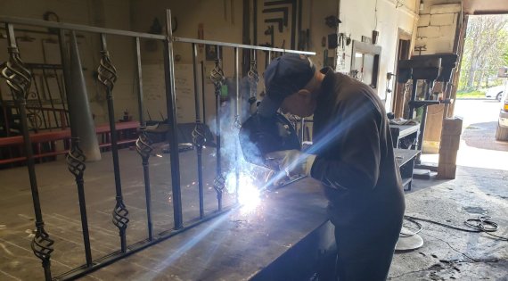 Wrought Iron Handrail Demand Climbs in 2026 as Custom Factory Production Supports Global Construction Projects